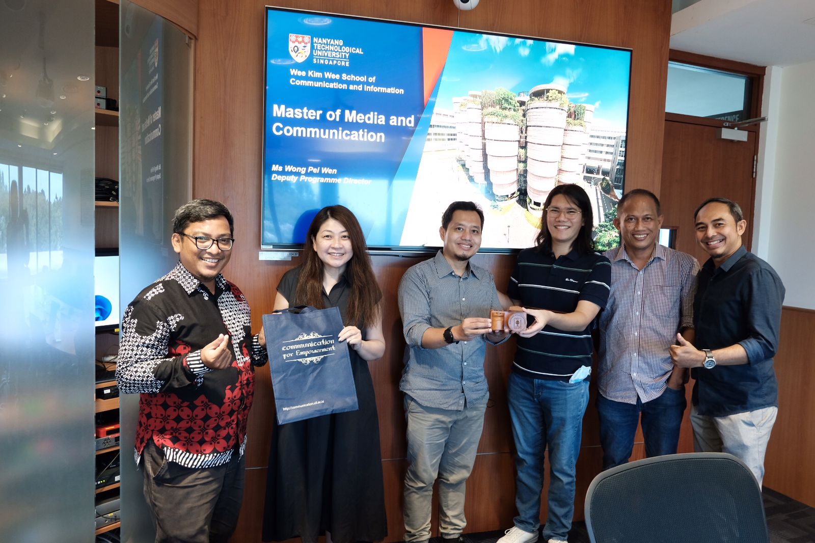 Prodi Ilmu Komunikasi UII Lakukan Kunjungan ke Singapura, Ada Peluang Emas Bagi Mahasiswa dan Alumni! 