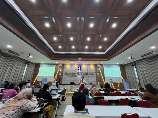 CCCMS 2024: Masduki Sampaikan ‘Hybrid Media & Politics’ hingga Singgung Darurat Demokrasi Indonesia dalam Forum Internasional