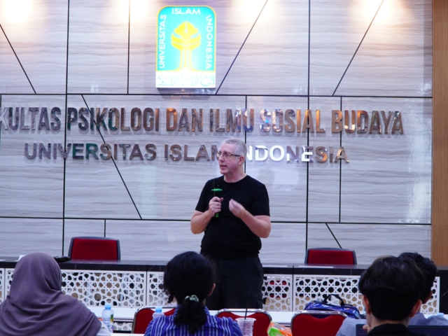 CCCMS 2024: Nico Carpentier, Hubungan Media dengan Demokrasi hingga ‘Political Struggle’