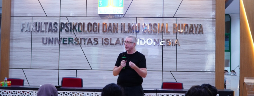 Nico Carpentier, Hubungan Media dengan Demokrasi hingga ‘Political Struggle’