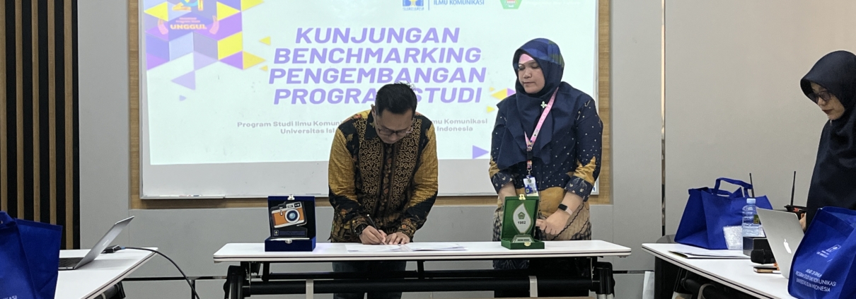 Terima Kunjungan dari UNISMA 45 Bekasi, Prodi Ilmu Komunikasi UII Sampaikan Benchmarking Kurikulum hingga International Program