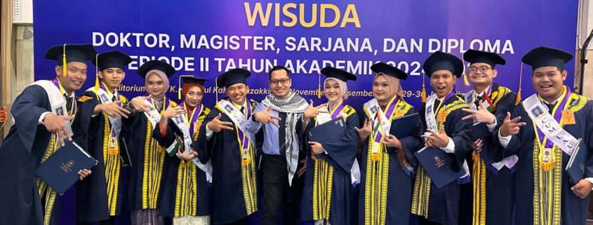 Wisudawan Terbaik hingga Predikat Summa Cumlaude dari Prodi Ilmu Komunikasi UII