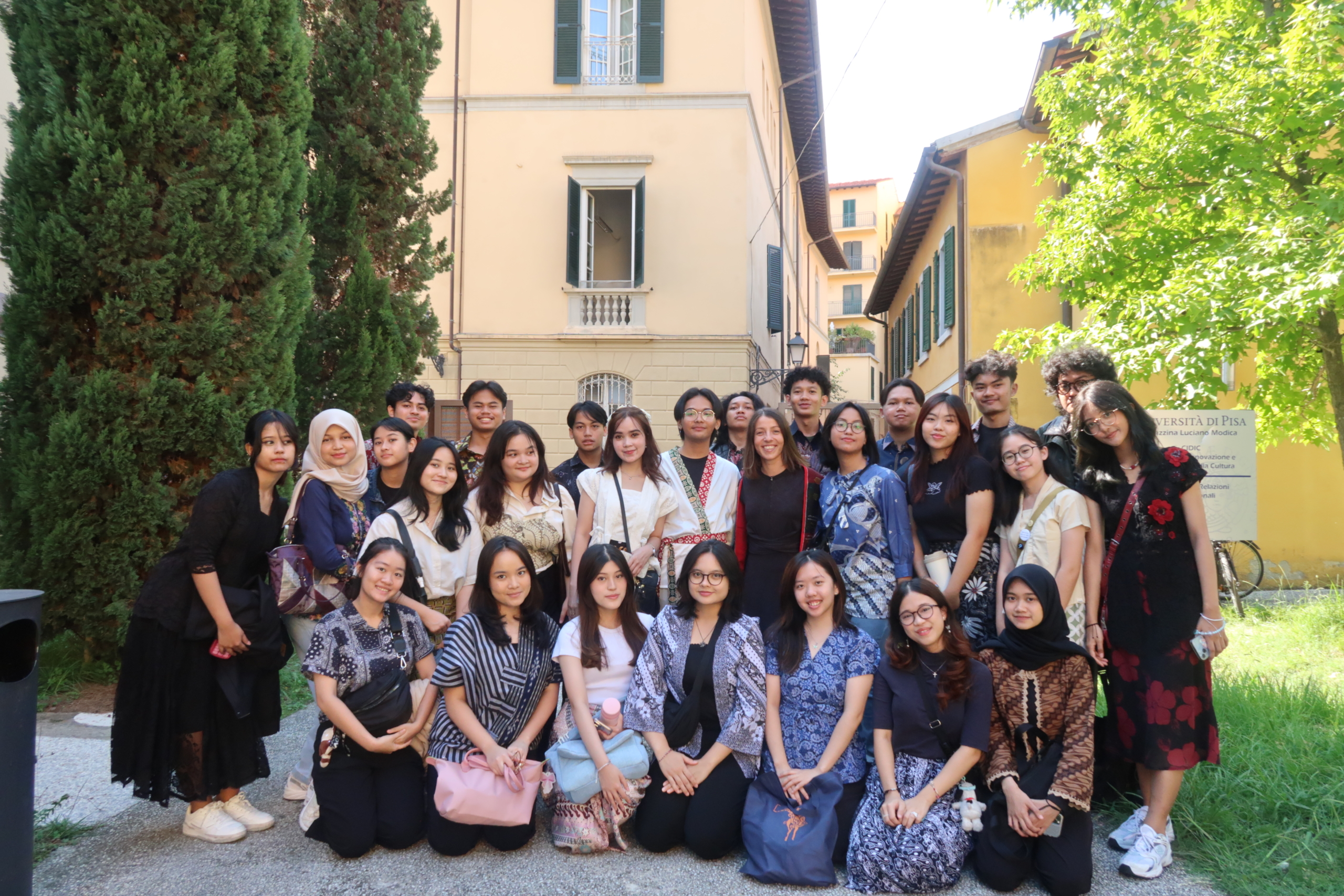 Mahasiswa Ilmu Komunikasi Exchange ke University of Pisa, ‘Mengenalkan Dangdut hingga Aksi Solidaritas Palestina’