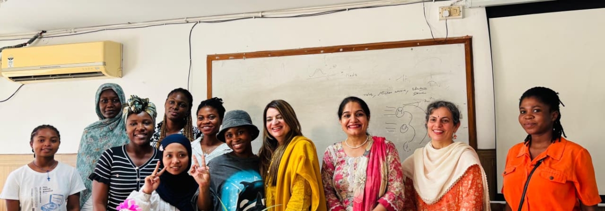 Pengalaman Unik Alumni Ilkom UII Kuliah S2 di India, dari Adaptasi hingga Culture Shock