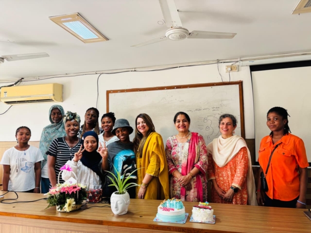 Pengalaman Unik Alumni Ilkom UII Kuliah S2 di India, dari Adaptasi hingga Culture Shock