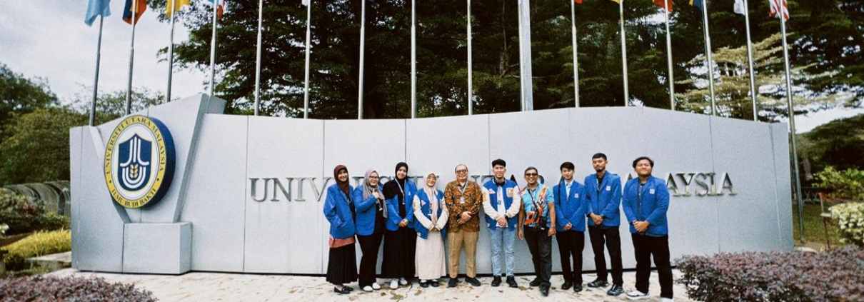 Mahasiswa Ilmu Komunikasi UII Borong Prestasi dalam ISCDC 2025 di Malaysia