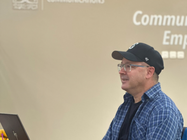 Visiting Professor: Prof. Kristian Bankov dari New Bulgarian University Bimbing Dosen dan Mahasiswa Mikom UII