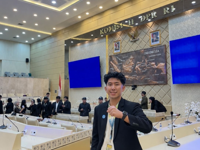 Mahasiswa Ilmu Komunikasi UII Ikuti Youth Parliamentary DPR RI 2026, Bahas AI dan Kebijakan Publik