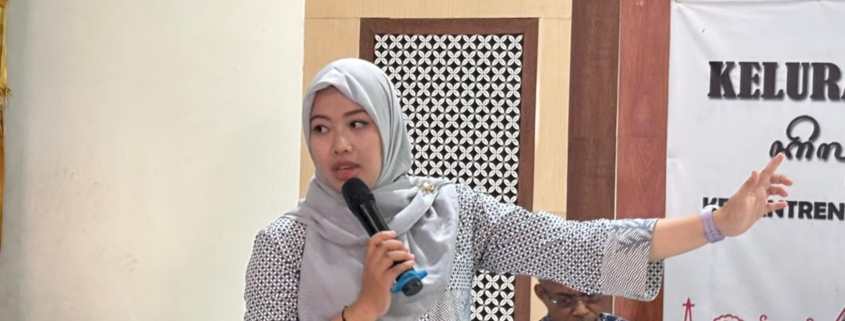 Dosen Ilmu Komunikasi Dampingi Masyarakat Ciptakan Desain Produk Berbasis AI
