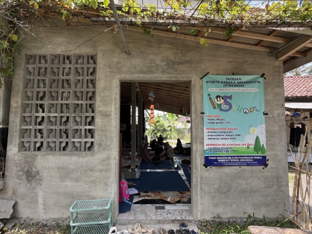 Ketika Pembelajaran Tidak Harus Selalu di Dalam Kelas: Menelusuri Inside Out School Magelang